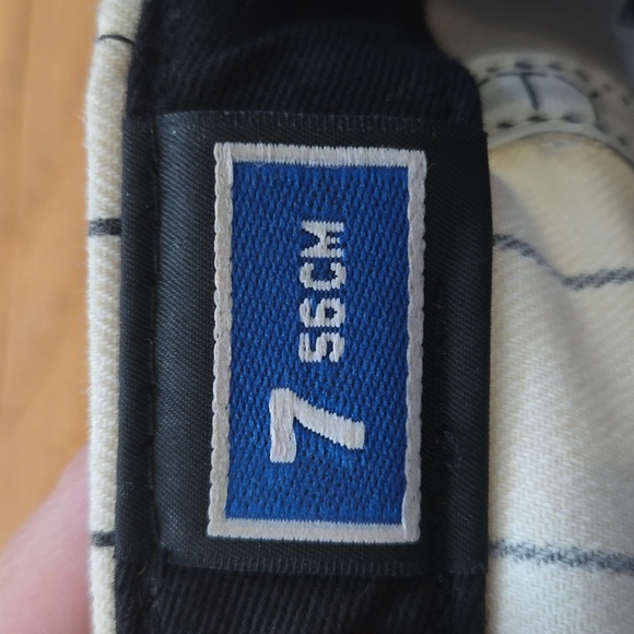 NWT NEW ERA New York Yankees Fitted Hat Cap Size 7 - Picture 10 of 12